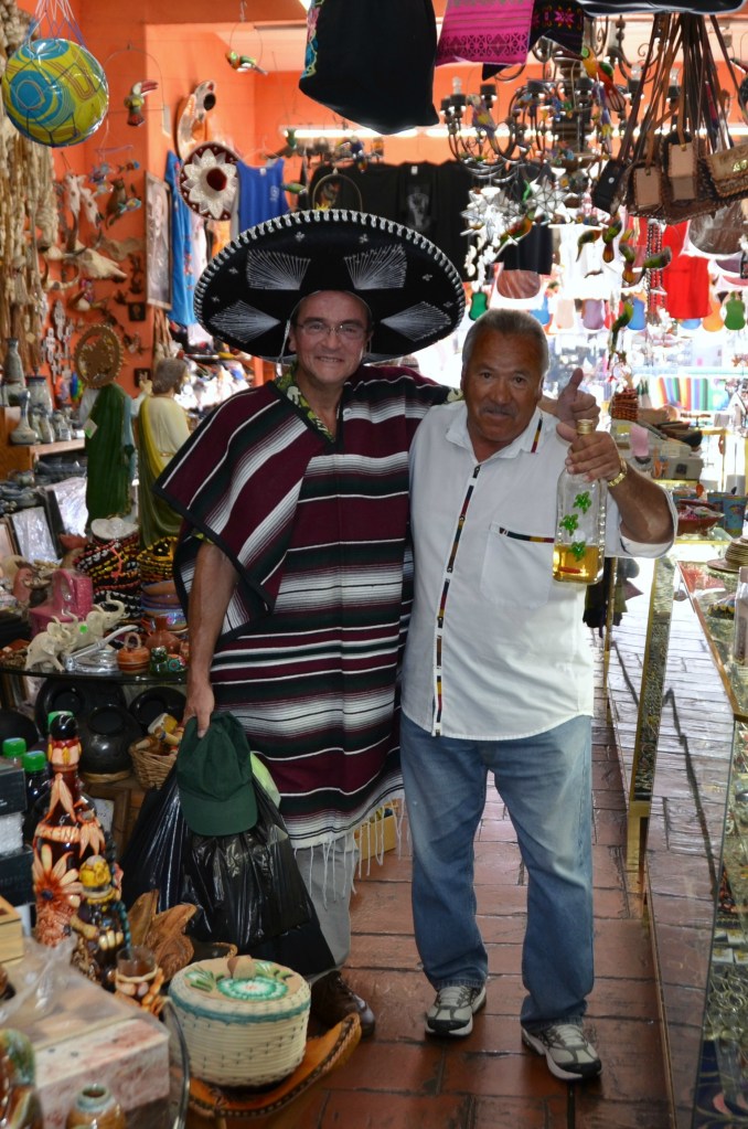 el Campanario Shop: Ave Revolucion No. 952, Tijuana, Mexico